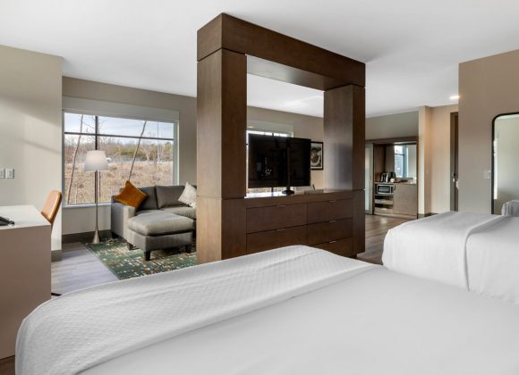 Double Queen Suite