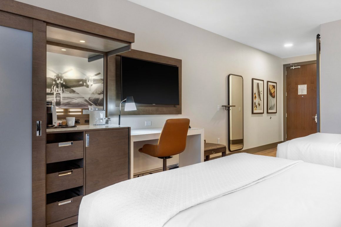 Double Queen Room