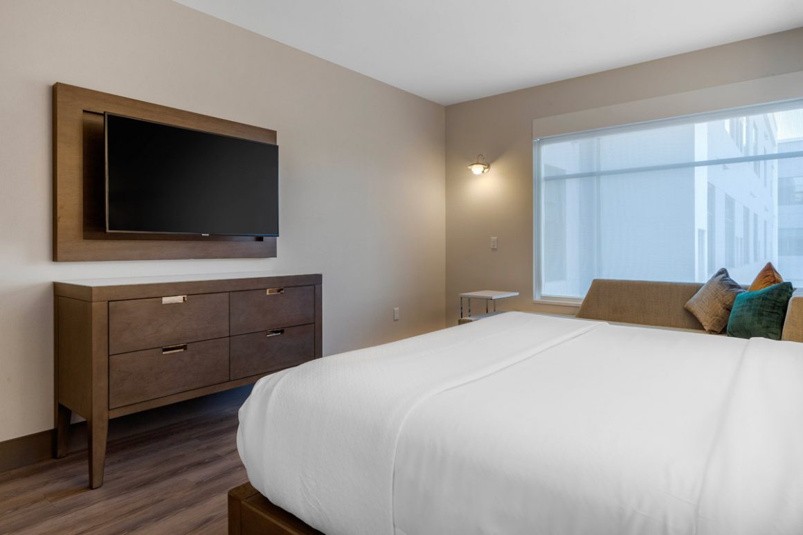 Hotel Room with Flatscreen TV