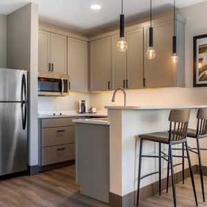Double Queen Suite with Full Kitchen